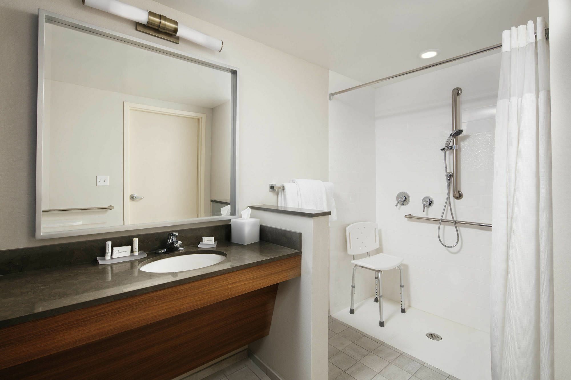 Fairfield & By Marriott Northeast 3*