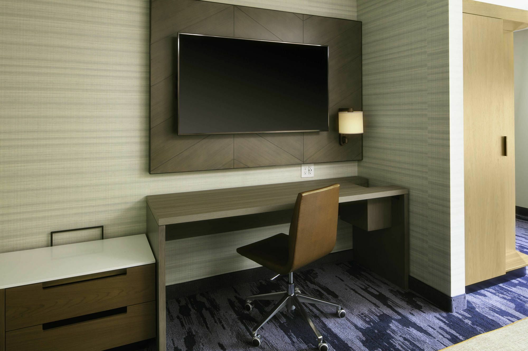 Hotel Fairfield & By Marriott Northeast Louisville